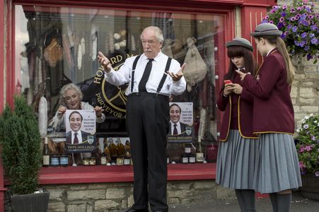 Michael Gambon, Hetty Baynes, Hayley Downing, and Lauren Dowling in The Casual Vacancy (2015)