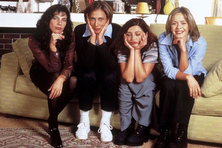 María Adánez, Neus Asensi, María Barranco, and Maribel Verdú in Ellas son así (1999)