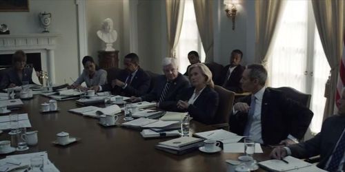 Jayne Atkinson and Michel Gill in House of Cards (2013)
