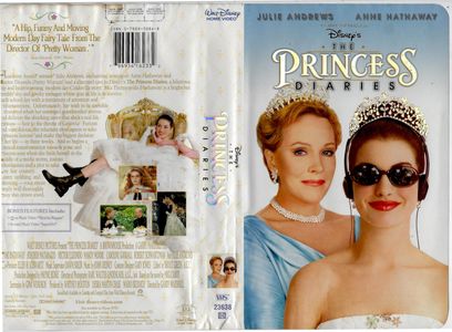 Julie Andrews and Anne Hathaway in The Princess Diaries (2001)