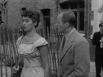 Eileen Moore and Peter Reynolds in The Vanquished (1953)
