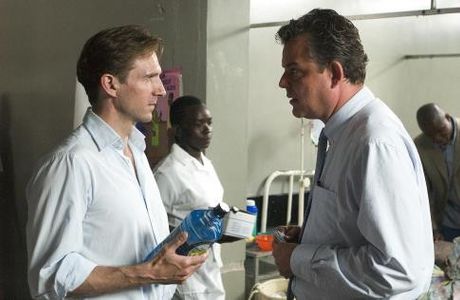 Ralph Fiennes (left) and Danny Huston (right) star in Fernando Meirelles' THE CONSTANT GARDENER, a Focus Features releas
