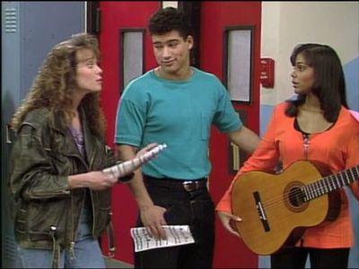 Leanna Creel, Mario Lopez, and Lark Voorhies in Saved by the Bell (1989)