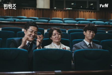 Kim Yeo-jin, Jo Han-chul, and Taecyeon in Vincenzo (2021)