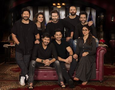 Tabu, Ajay Devgn, Kunal Kemmu, Arshad Warsi, Tusshar Kapoor, Rohit Shetty, Shreyas Talpade, and Parineeti Chopra in Golm