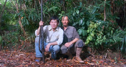 Kanji Tsuda and Taiga Nakano in Onoda: 10,000 Nights in the Jungle (2021)