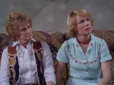 Sudie Bond and Joyce Bulifant in Flo (1980)