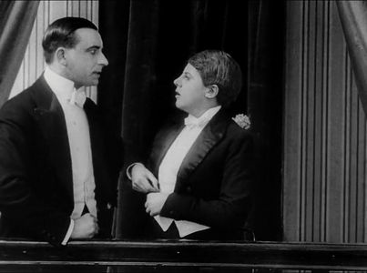 Curt Goetz and Ossi Oswalda in I Don't Want to Be a Man (1918)