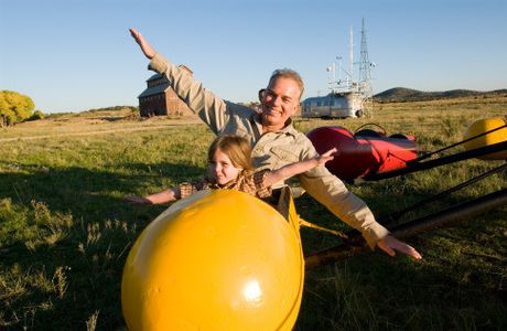 Billy Bob Thornton and Logan Polish in The Astronaut Farmer (2006)