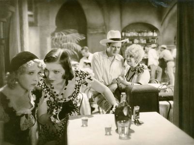 Charles Bickford, Maude Eburne, Marjorie Peterson, and Helen Twelvetrees in Panama Flo (1932)
