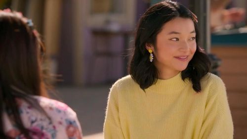 Michelle Mao in Surfside Girls (Episode 7)