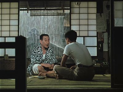 Hiroshi Kawaguchi and Ganjirô Nakamura in Floating Weeds (1959)