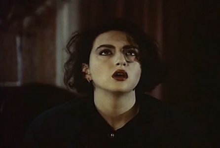 Alika Smekhova in Schastlivogo rozhdestva v Parizhe! ili Banda lesbiyanok (1991)