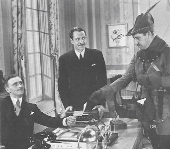 James Craven, Robert Fiske, and Jack Ingram in The Green Archer (1940)