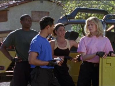 Michael Chaturantabut, Alison MacInnis, Keith D. Robinson, and Sasha Craig in Power Rangers Lightspeed Rescue (2000)