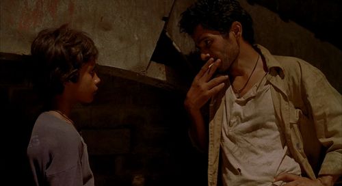 Shafiq Syed and Raghuvir Yadav in Salaam Bombay! (1988)
