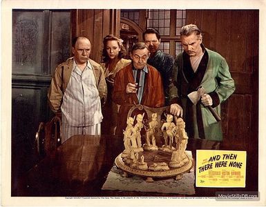 June Duprez, Barry Fitzgerald, Louis Hayward, Walter Huston, and Roland Young in And Then There Were None (1945)