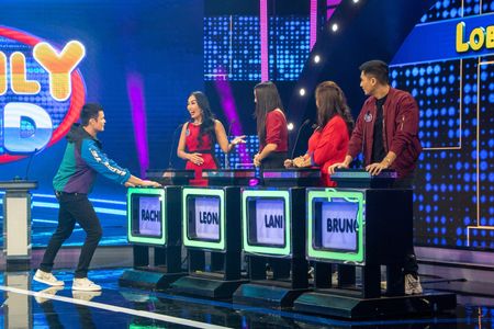 Dingdong Dantes, Lani Lobangco, Rachel Lobangco, Leona Lobangco, and Bruno Gabriel in Family Feud Philippines (2022)