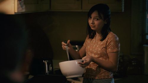 Maya Bednarek in Good Girls: Chef Boyardee (2021)
