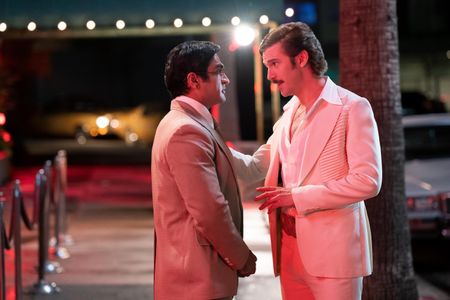 Dan Stevens and Kumail Nanjiani in Welcome to Chippendales (2022)