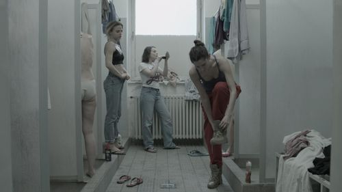 Nora Jacobs, Gabriella Szabo, and Stephanie Nur in Frühlingswunder (2014)