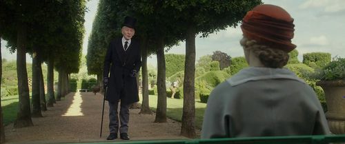 Ian McKellen and Hattie Morahan in Mr. Holmes (2015)