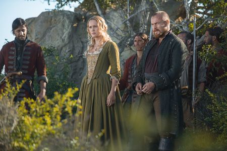 Toby Stephens and Hannah New in Black Sails (2014)