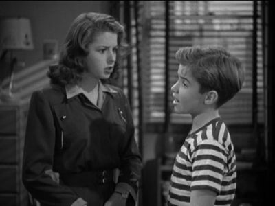 Scotty Beckett and Virginia Weidler in The Youngest Profession (1943)