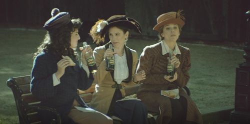 Elizabeth Olsen, Rachel Bilson, and Maria Blasucci in Drunk History (2013)