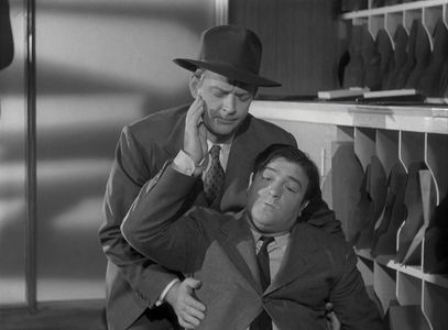 Lou Costello and William Gargan in Who Done It? (1942)