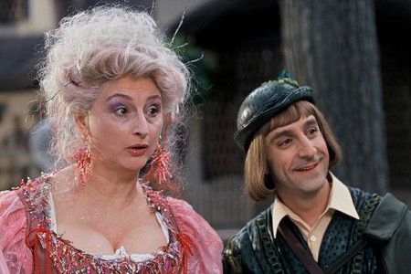 Pierrette Robitaille as Fairy Godmother and Martin Drainville as Prince Ludovic in the Denise Filiatrault film ALICE'S O