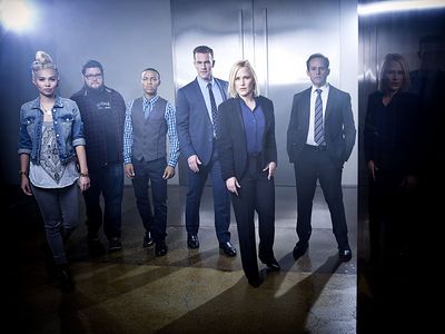 Patricia Arquette, Peter MacNicol, James Van Der Beek, Shad Moss, Hayley Kiyoko, and Charley Koontz in CSI: Cyber (2015)