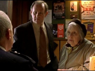 Peter Davison and Anna Wing in The Last Detective (2003)
