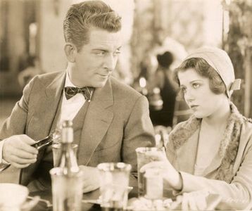 Edward Everett Horton and Sidney Fox in 6 Cylinder Love (1931)