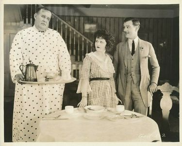 Hallam Cooley, Joe Roberts, and Bess True in The Devilish Romeo (1921)