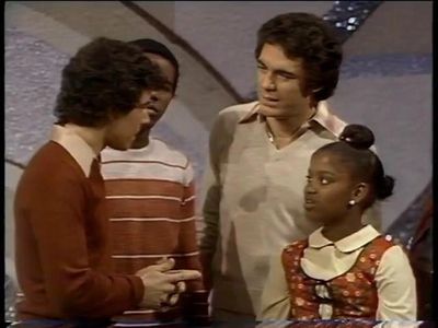 Christopher Knight, Danielle Spencer, Ernest Thomas, and Barry Williams in The Brady Bunch Variety Hour (1976)