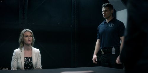 Still of Michele Boyd and Lou Ferrigno Jr. from S.W.A.T.
