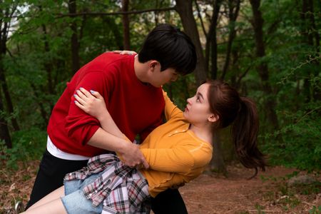Anna Cathcart and Minyeong Choi in XO, Kitty (2023)