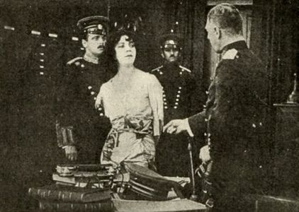 Asta Nielsen in Das Mädchen ohne Vaterland (1912)