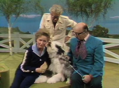 Richard Deacon, Allen Ludden, and Betty White in The Pet Set (1971)