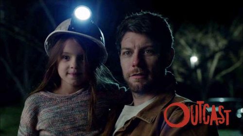 Patrick Fugit and Madeleine McGraw in Outcast (2016)