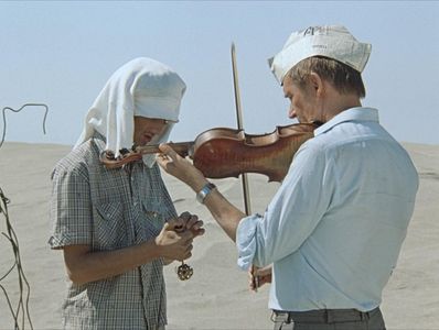 Levan Gabriadze and Stanislav Lyubshin in Kin-dza-dza! (1986)