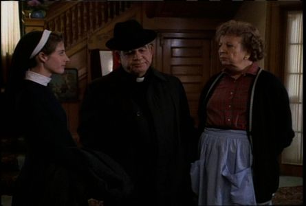 Tom Bosley, Tracy Nelson, and Mary Wickes in Father Dowling Mysteries (1989)