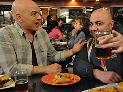 Duff Goldman and Michael Symon in Burgers, Brew and 'Que (2015)