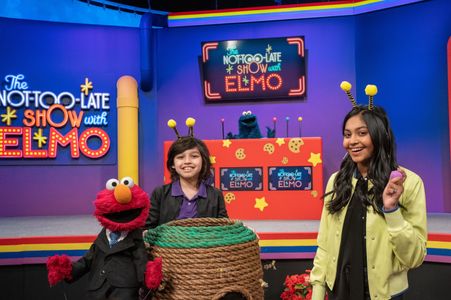The Not Too Late show with Elmo