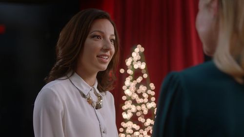 Vanessa Lengies and Katherine Bailess in A Date by Christmas Eve (2019)