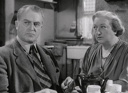 Gladys Henson and Jack Warner in The Blue Lamp (1950)
