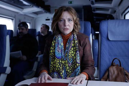 Pilar Castro in Advantages of Travelling by Train (2019)