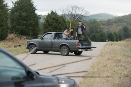 Stuart Greer and Rich Ceraulo Ko in The Walking Dead (2010)