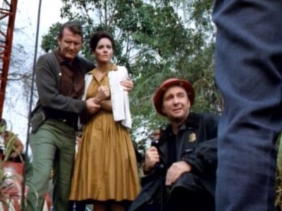 Don Collier, Lee Meriwether, and Michael Quinn in Land of the Giants (1968)